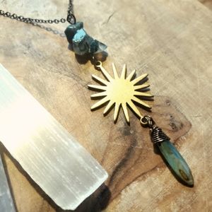 Handmade Boho Celestial Sun & Agate Pandent Bronze Necklace